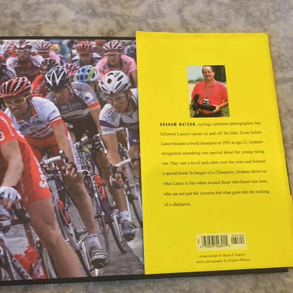 Lance Armstrong, images of a champion photo & coffee table book. Born to run set - Picture 4 of 11